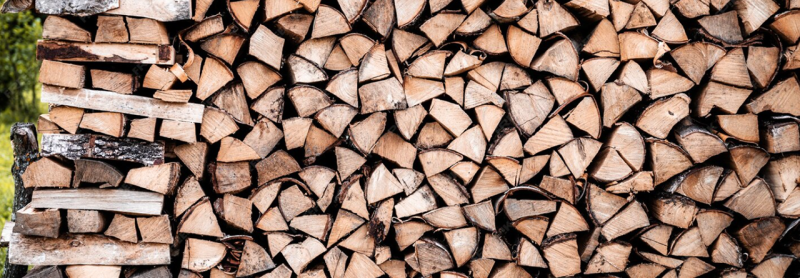 Подкладка дров в камин: как добиться идеального огня в камине