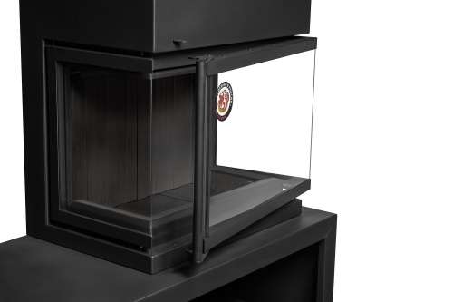 Камин МАДРИД на дровнике Гигант справа черный шамот подовый